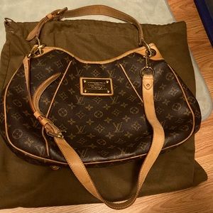 Authentic Louis Vuitton Galliera Pm Shoulder handbag